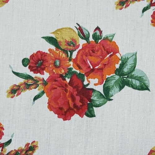 TRICOLINE ROSAS MÉDIAS LARANJA E VERMELHA FUNDO BRANCO