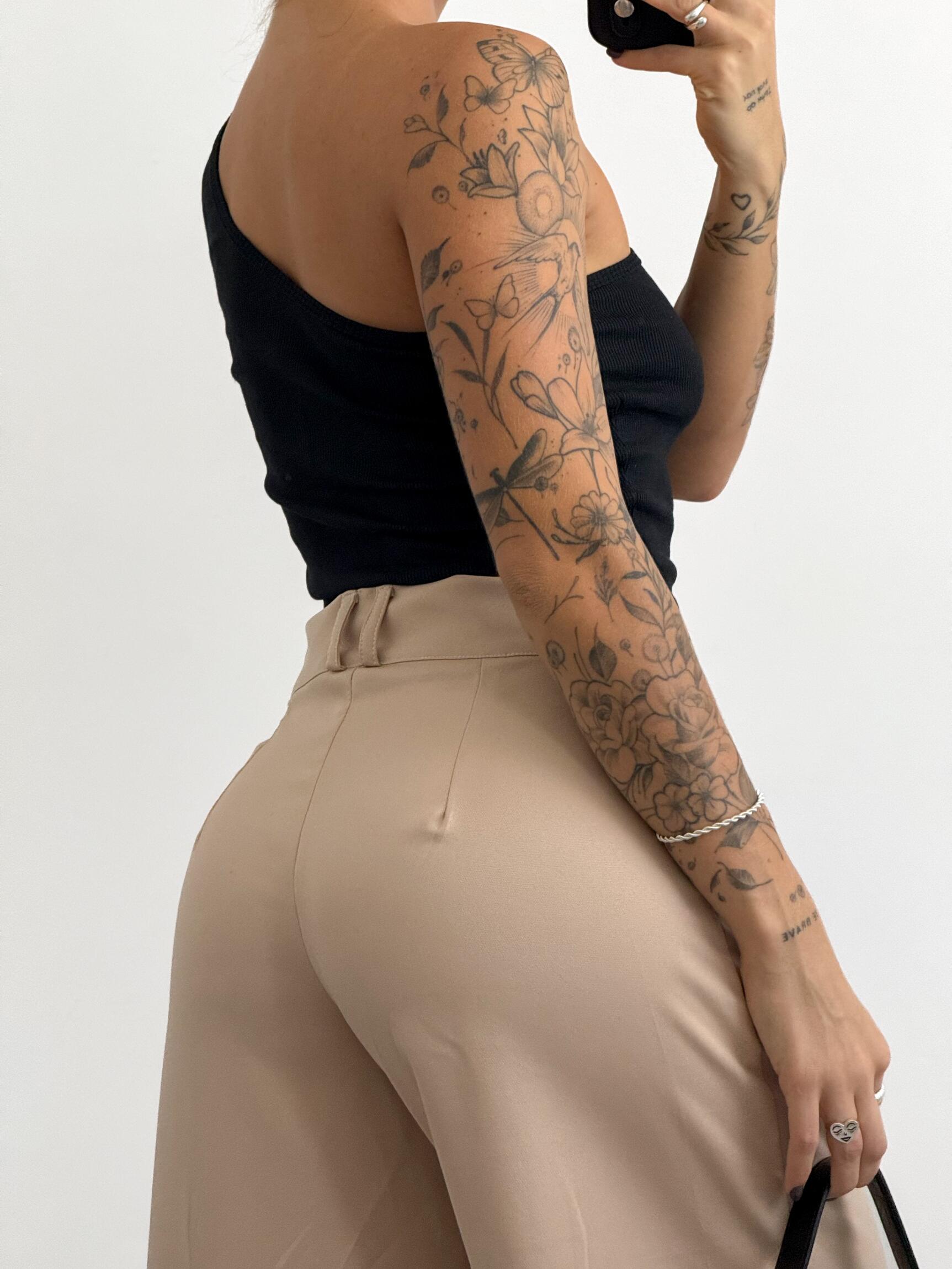 Comprar Blusa Laura Preto - a partir de R$37,34