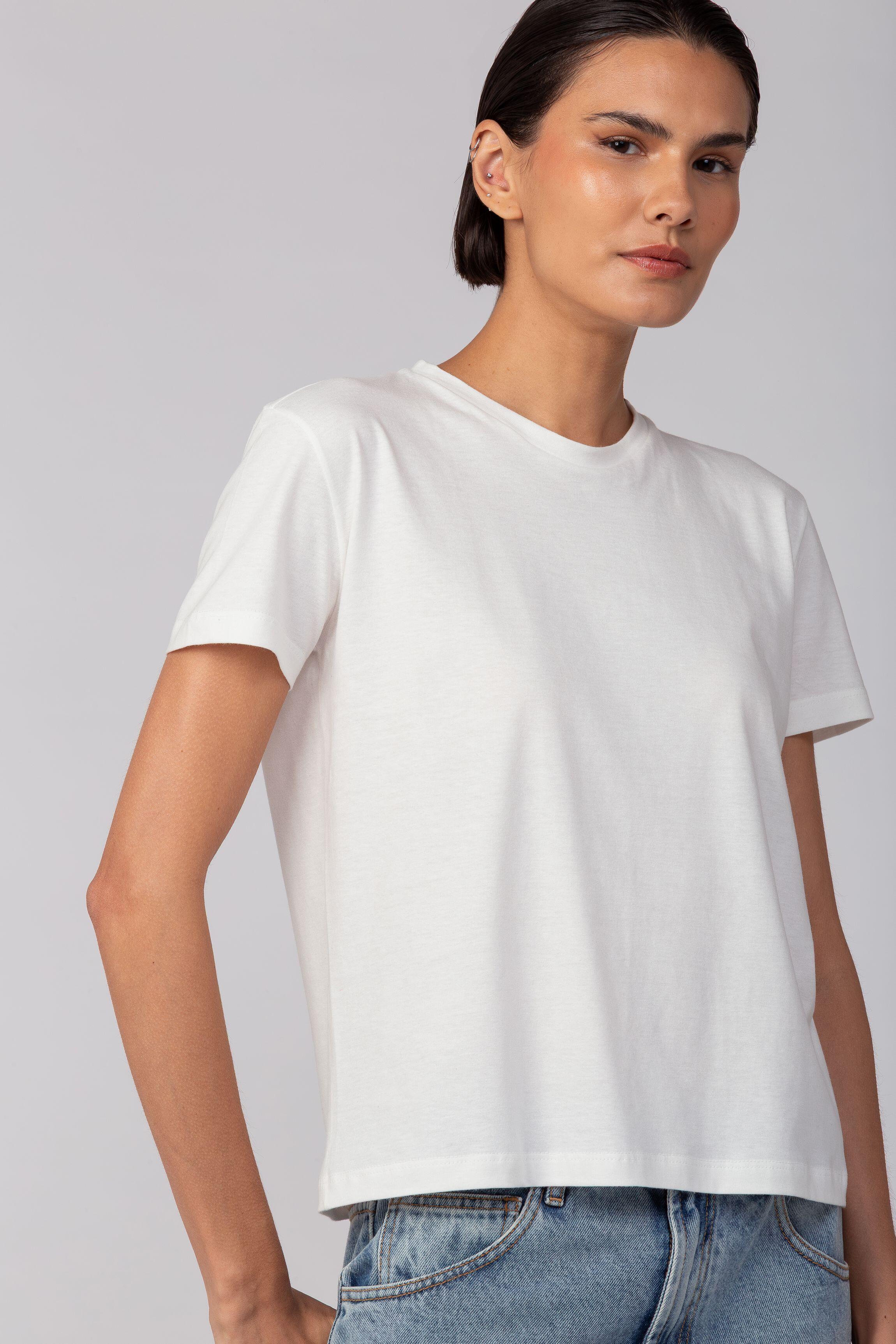 【ホワイト（10）】East Hampton Relaxed SS Tee Comprar T SHIRT BÁSICA OFF WHITE - R$298,00