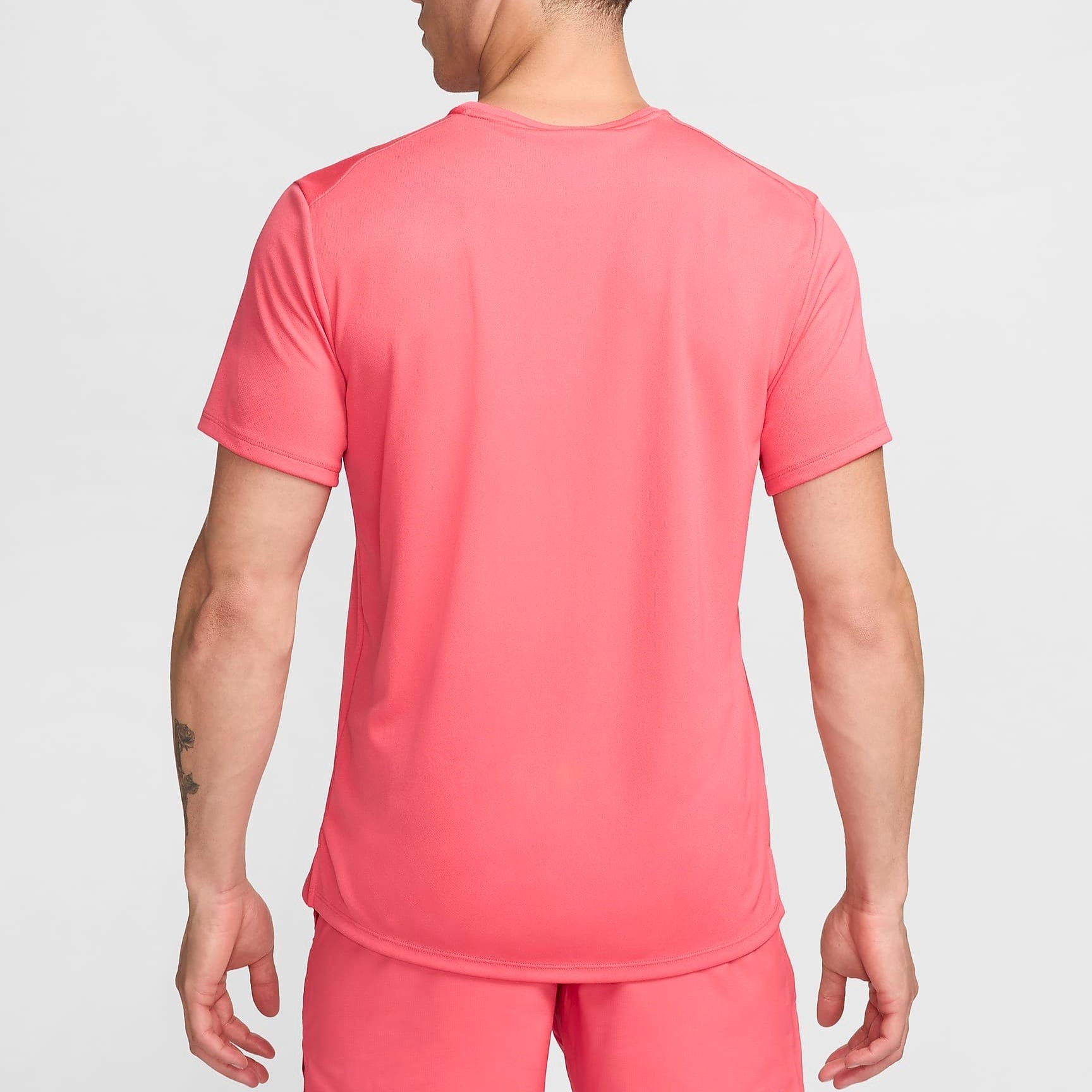 Comprar Camiseta Nike Dri-FIT UV Miler Masculina Sport Fashion
