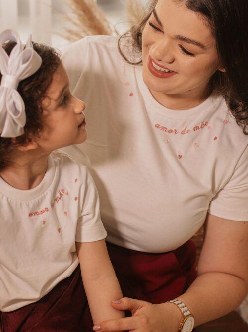 T-shirt Amor de M�e Bordada