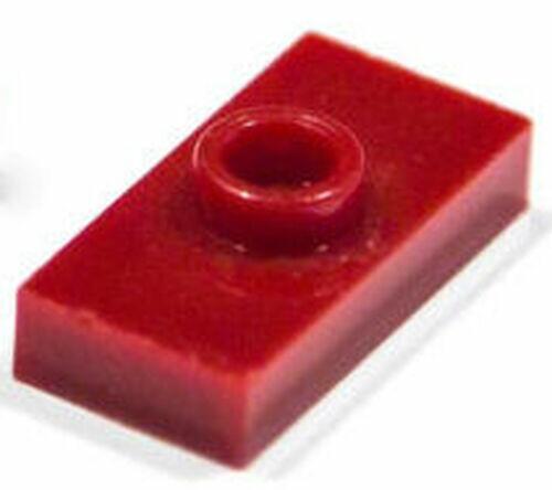LEGO Plate / Tile 1x2 com 1 Stud central - Vermelho Escuro - PN 3794 / 15573 / CN 4539063