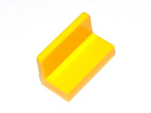 Lego Tile com painel 1x2x1 - Amarelo - PN 4865 / 15714 / CN 6146219