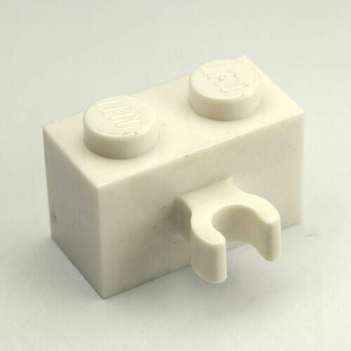 Lego Brick 1x2 c/ encaixe para clip lateral - Branco - PN 30237 / 95820 / CN 6092873 / 4117061