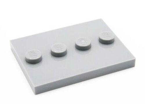 Lego Plate 3x4 com 4 Studs - Base Minifiguras - Cinza Claro - PN 17836 / 88646 / CN 6075314 / 6079461