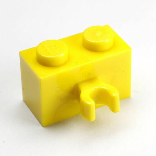 Lego Brick 1x2 c/ encaixe para clip lateral - Amarelo - PN  30237 / 95820 / CN 6021835 / 4113206