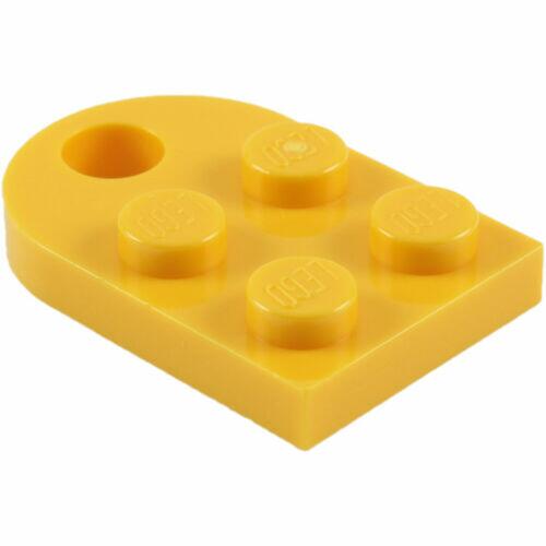 Lego Plate 3x2 c/ furo - Amarelo - PN 3176 / CN 317624 / 4188313 / 4141738