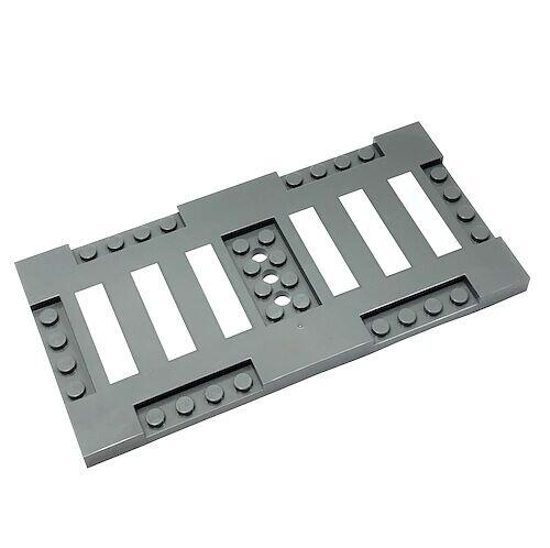 Lego Plate 8x16 c/ Faixa de Segurana - Cinza Escuro - PN 73675 / CN 6328358