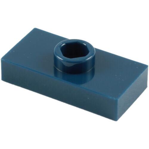 LEGO Plate / Tile 1x2 com 1 Stud central - Azul Escuro -  PN 3794 / 15573 / CN 4186627