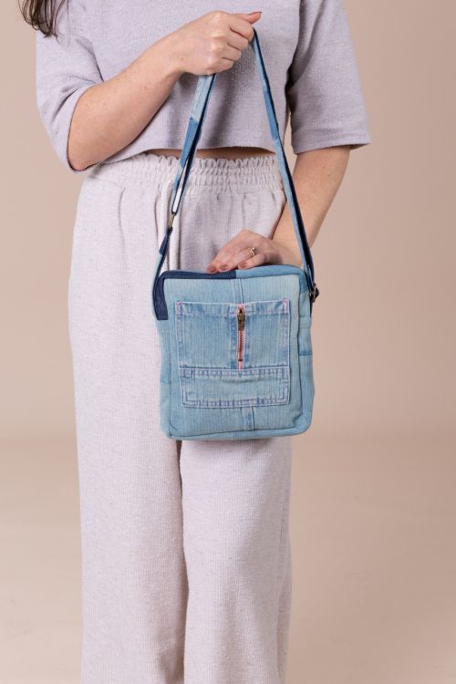 カバン vans ボディバッグ WARD CROSS BODY PACK (VN0A2ZXX6ZC) バンズ バッグ