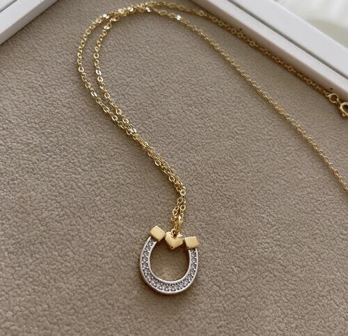 Colar Horseshoe Heart