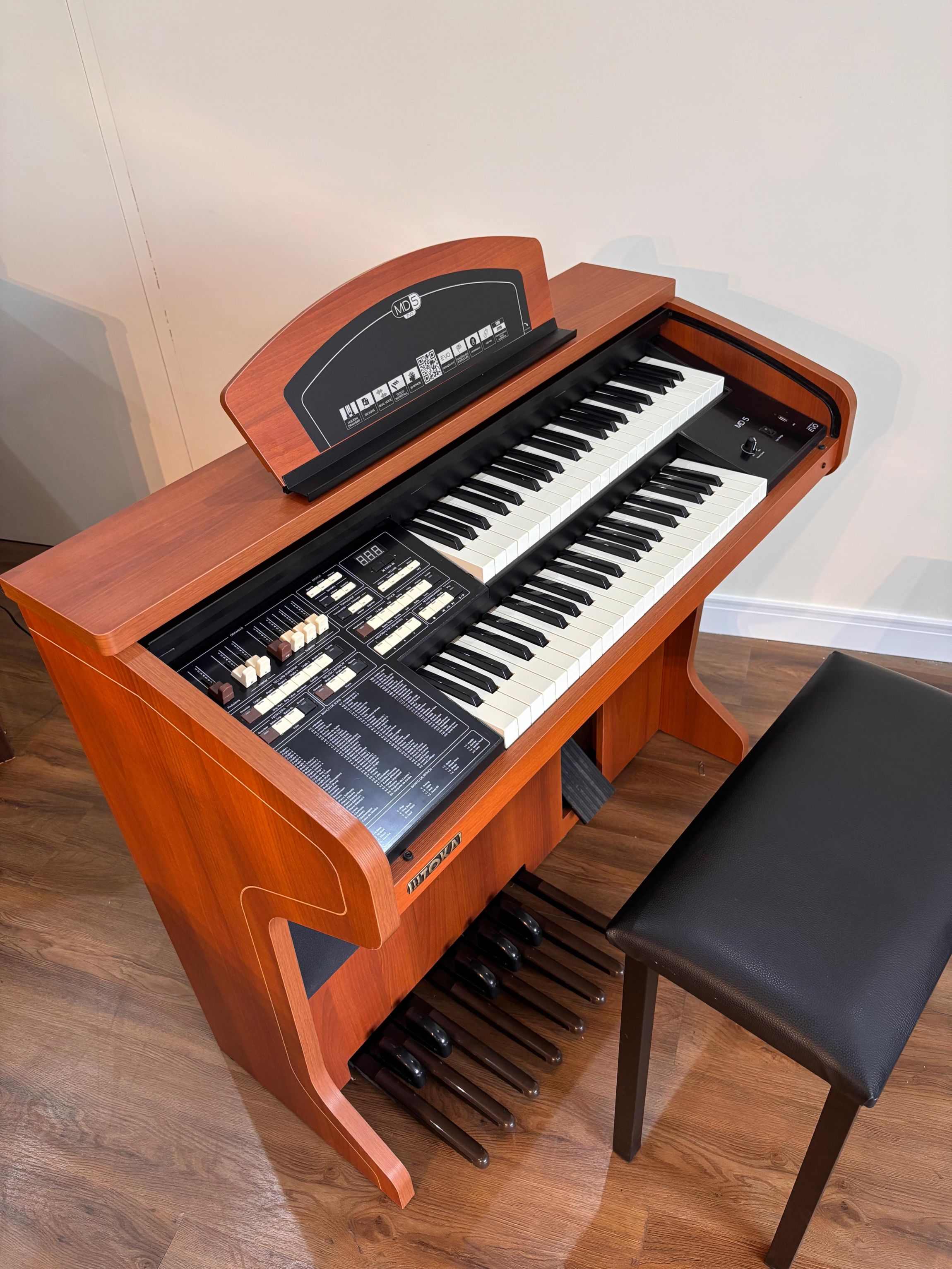 Comprar Órgão Eletrônico TOKAI MD-5 Cedro - a partir de R$7.876,80