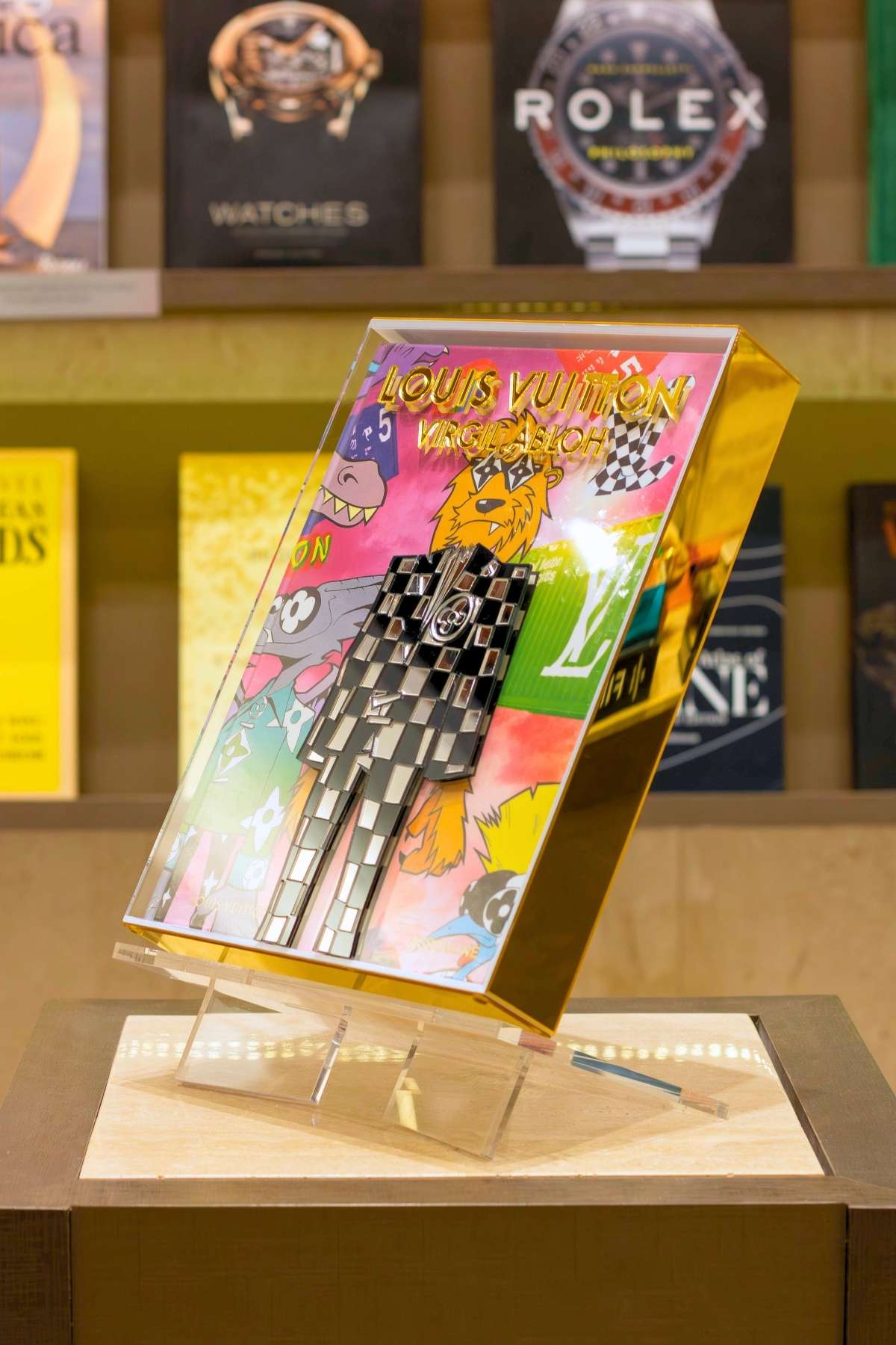 Louis Vuitton Barber & Osgerby ポスター Comprar LOUIS VUITTON: VIRGIL ABLOH (CARTOON COVER) - R$2.199,00