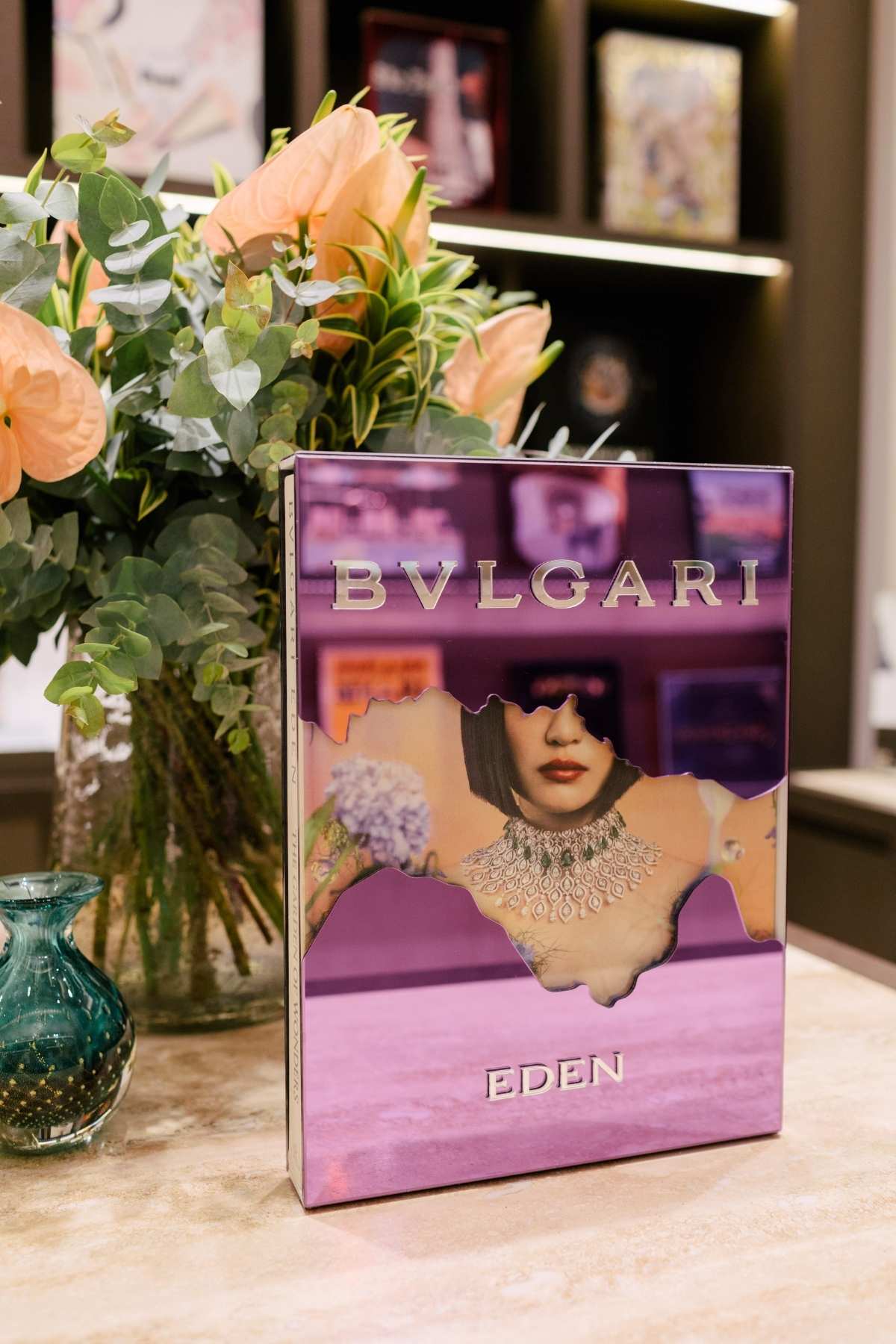 Comprar Bvlgari Eden. The Garden of Wonders - R$2.599,00