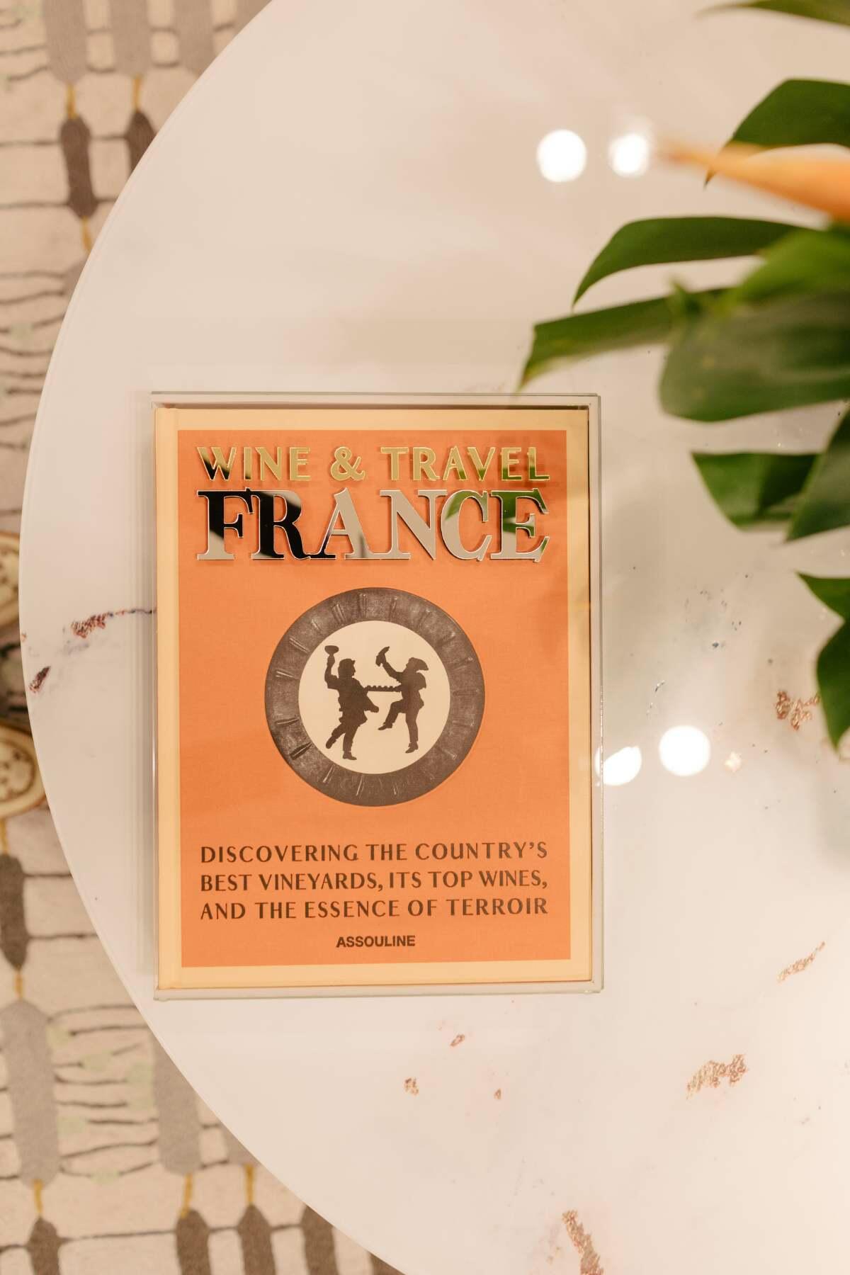 Comprar France: Wine and Travel - R$1.899,00 - La Touche de