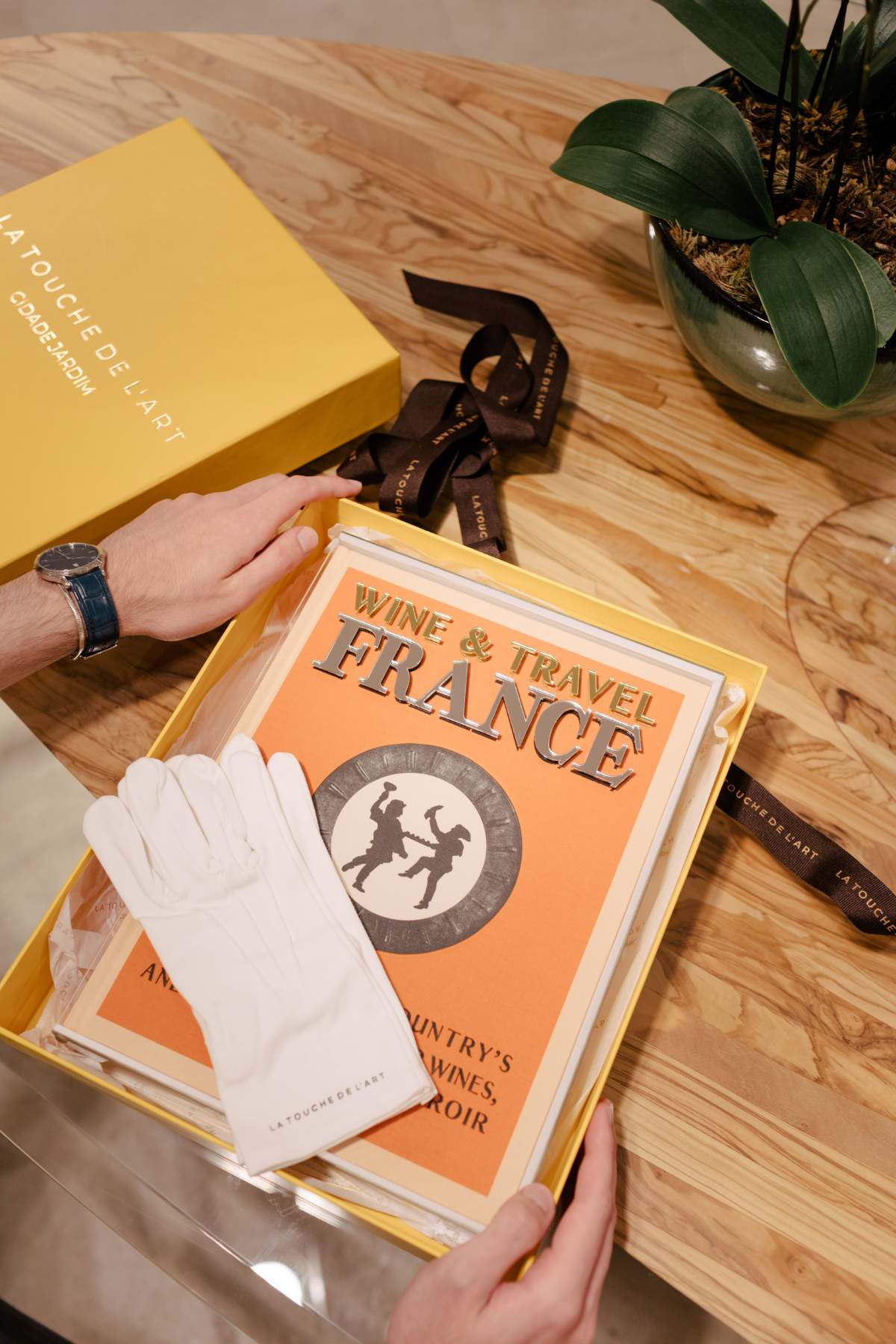 Comprar France: Wine and Travel - R$1.899,00 - La Touche de