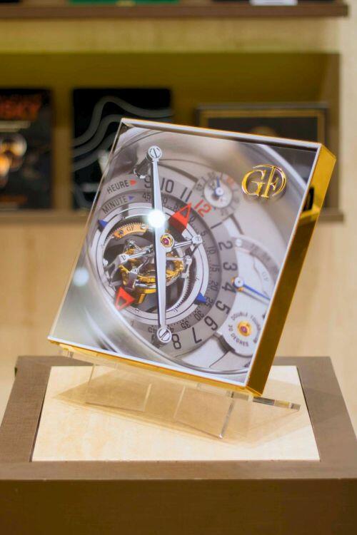 Comprar Patek Philippe Biography - R$3.899,00