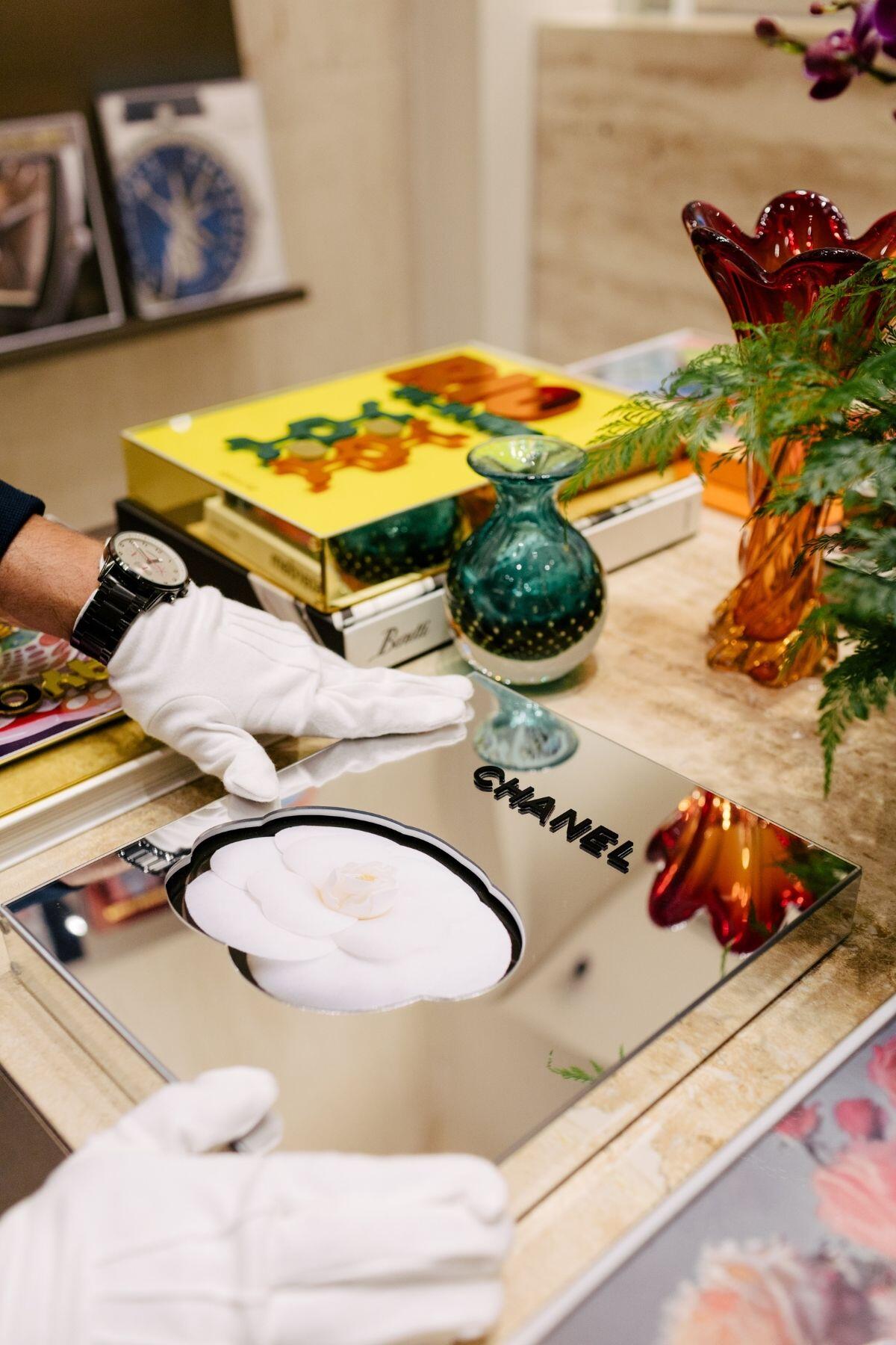 新品　記念本 シャネル CHANEL ART & CULTURE VOL.1 Comprar Chanel: Collections and Creations - R$1.998,00