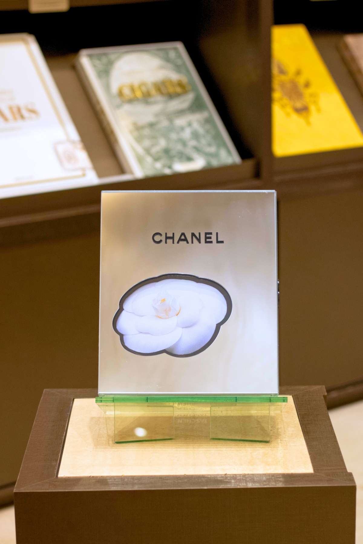 新品未開封 シャネル ARTS & CULTURE VOL.1 CHANEL As CHANEL debuts ARTS & CULTURE Magazine Vol.1, we're honored to
