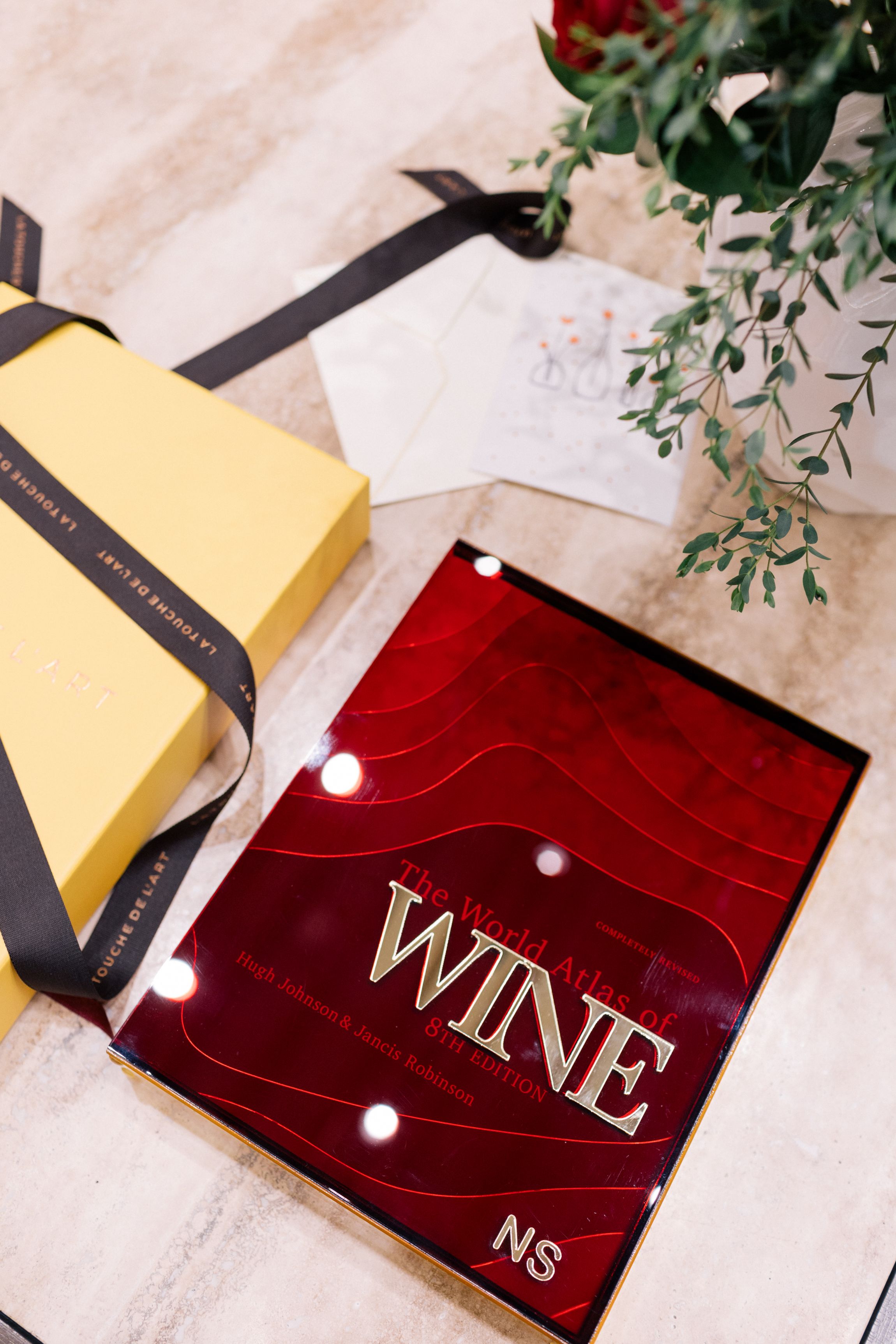 Comprar The World Atlas of Wine - 8th Edition - La Touche de L'Art