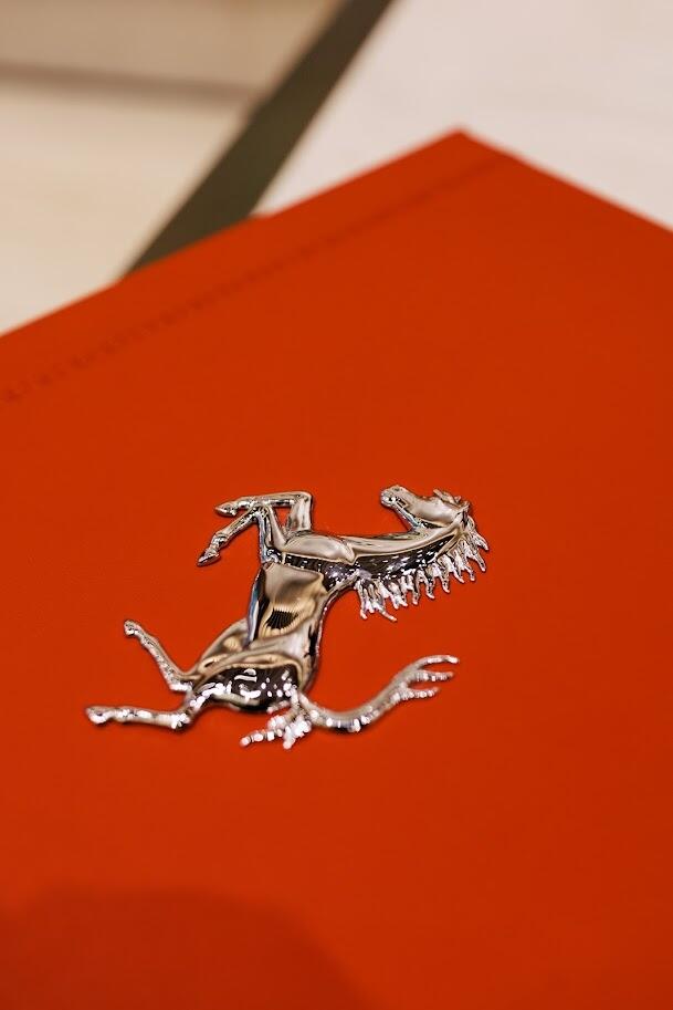 フェラーリ コレクターズエディション ガイドブック「Ferrari」 フェラーリ コレクターズエディション ガイドブック「Ferrari