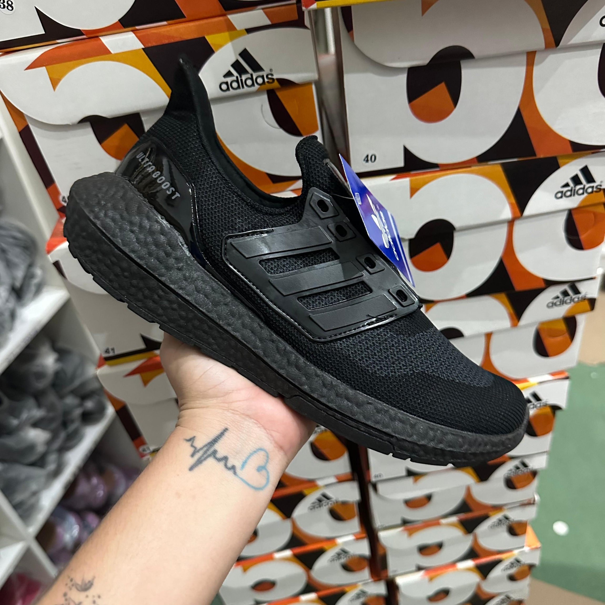 Ultraboost Tenis Adidas Preto Dourado Adidas Ultra Boost X LTD