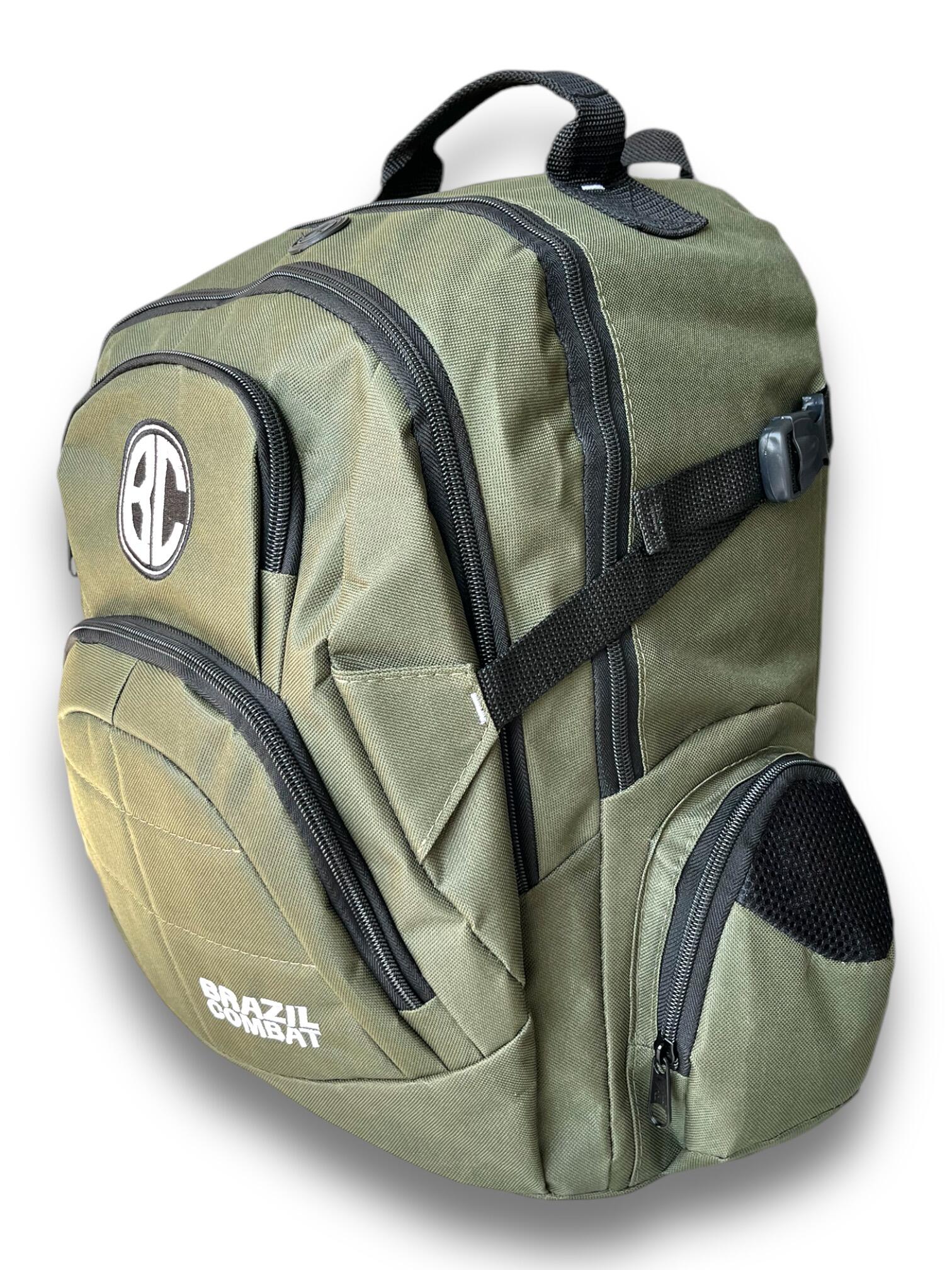 Comprar Mochila Commander Verde Militar - R$325,00