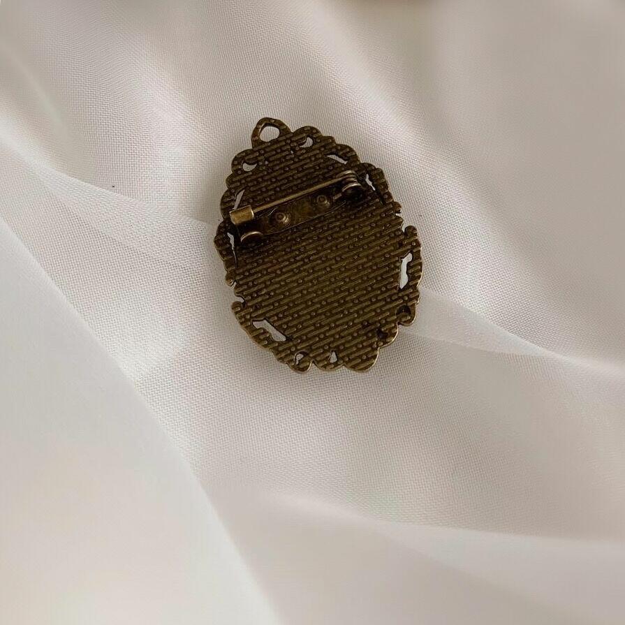 Broche de Porcelana