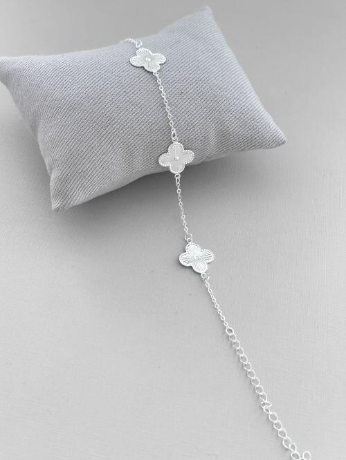 Pulseira tr&ecirc;s trevos