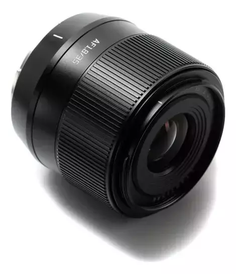 Lente 35mm f/1.8 Sony E by Ttartisan APS-C Cropada | Ttartisan