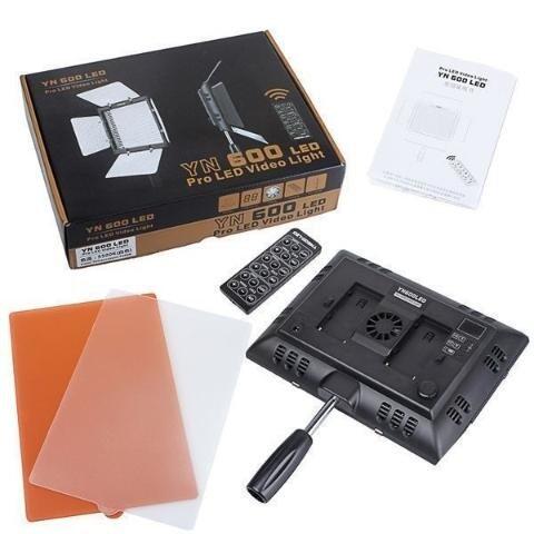 Iluminador Painel Led Yongnuo Yn600 II C/ FONTE DE TOMADA