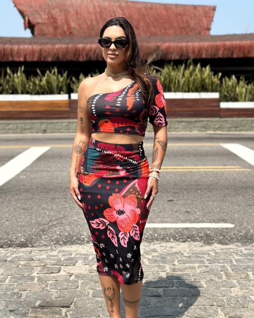 Comprar Conjunto Feminino Estampa Tropical Saia Midi e Cropped de