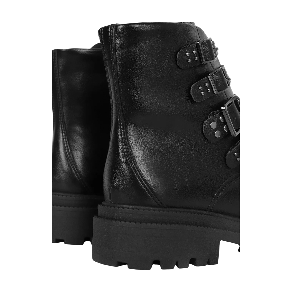 Comprar Bota Coturno Feminina Ramarim Tratorada Preta Cano Curto