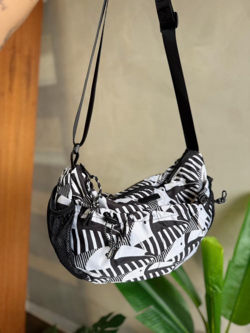 Comprar BOLSA CHUCHU AZULEJARIA - a partir de R$151,05 - Itribos