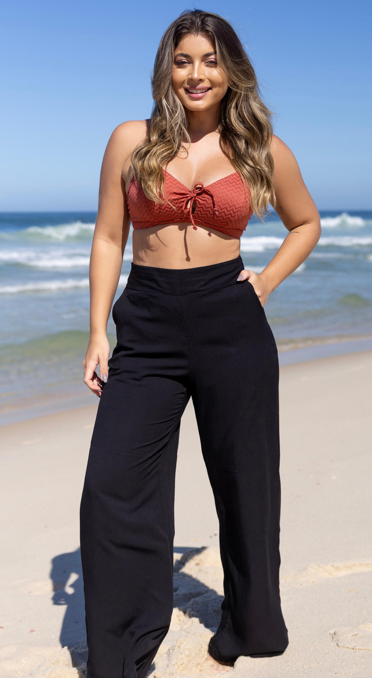 Saída de Praia Calça Preta a partir de R$99,45 GRISFIT Moda