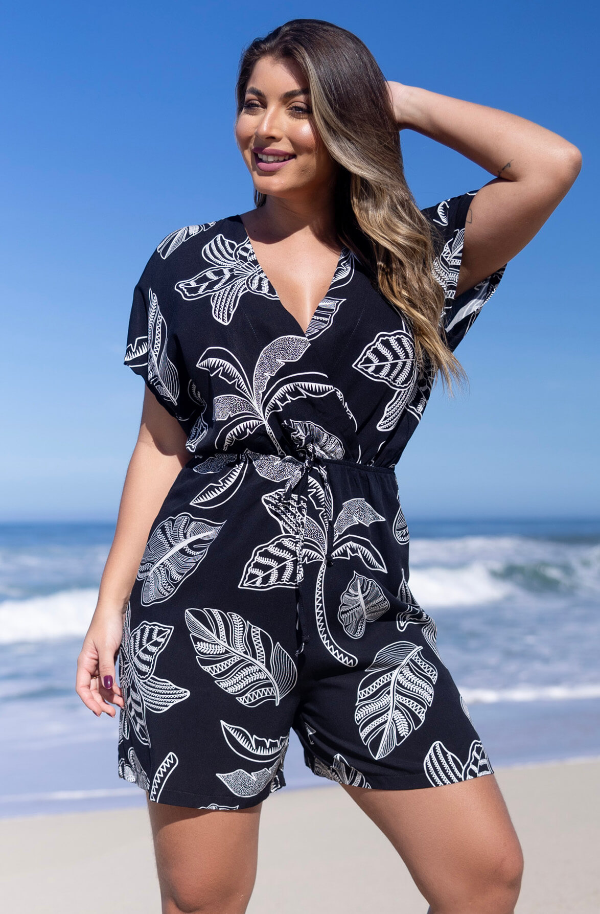 Macaquinho saída de Praia Estampado Mirage a partir de R$108,00