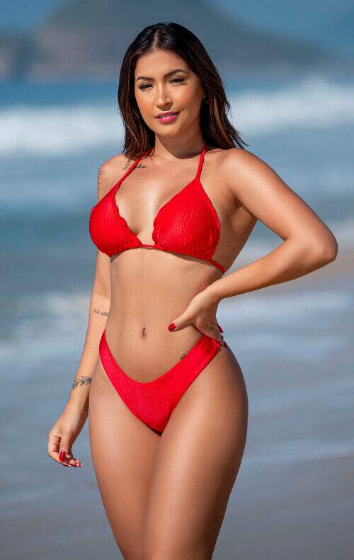 Conjunto de Biquíni com Bojo Canelado Éden e Calcinha Fio Duplo Vermelho
