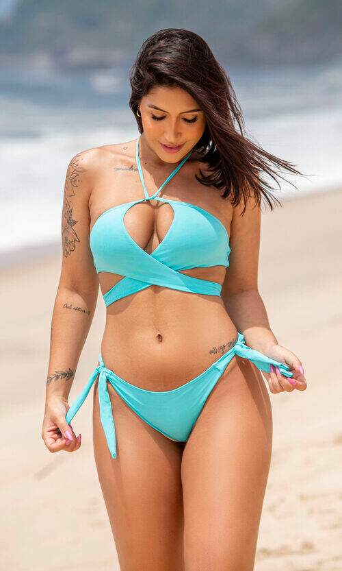 Conjunto Biquíni Top Transpassado com Calcinha Empina Bumbum Azul Piscina