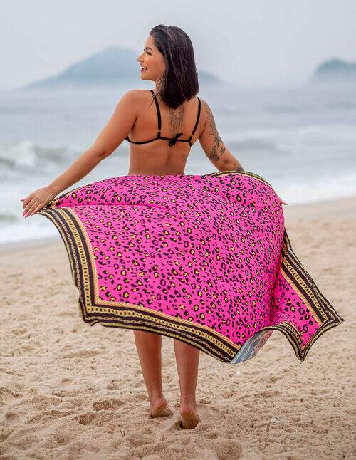 Canga de Praia Onça Rosa com Dourado