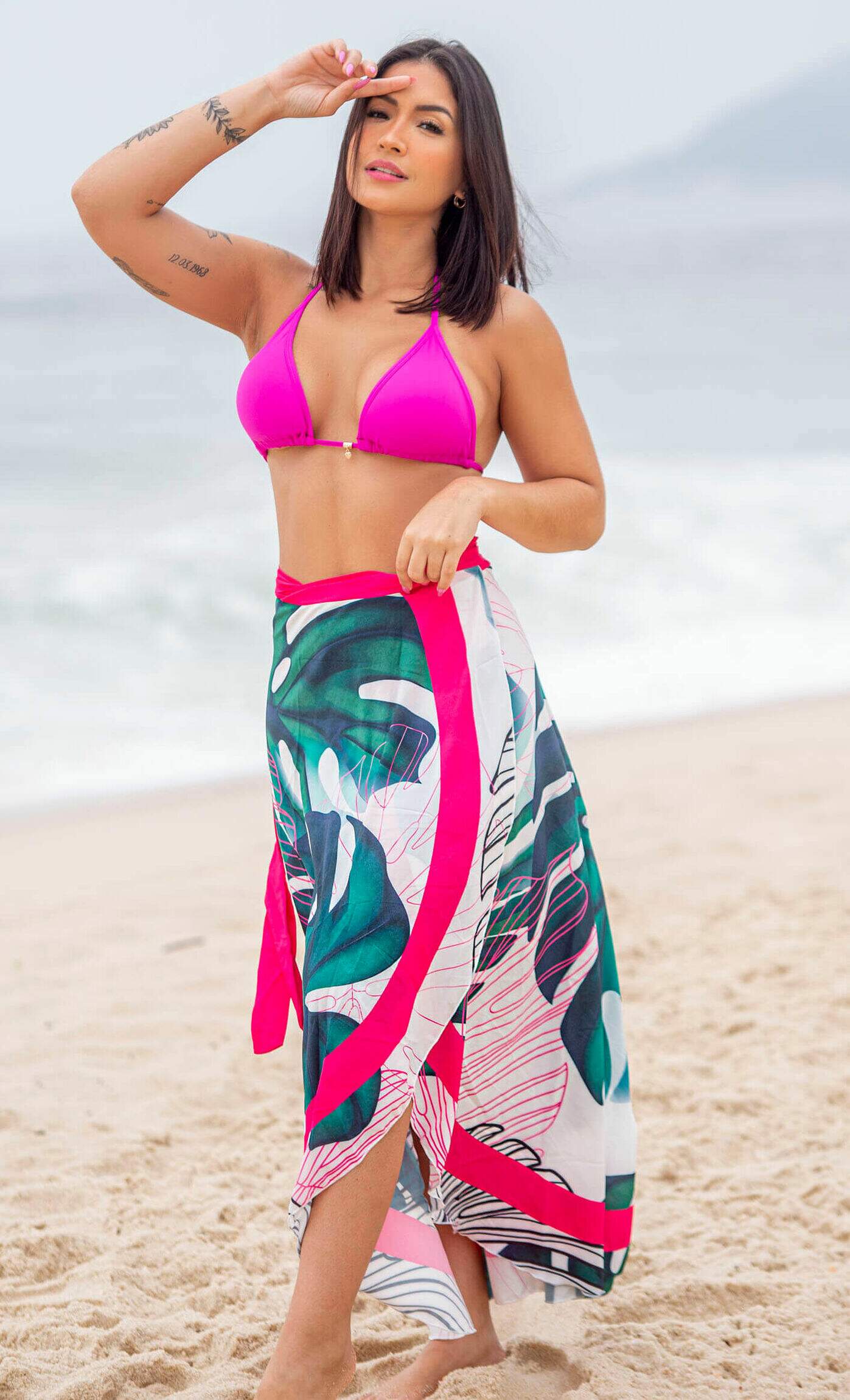 Saia Pareô Canga Saída de Praia Folhagem com Rosa
