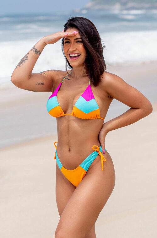 Conjunto Biquíni Asa Delta Recorte Geométrico com Bojo Removível Laranja, Rosa e Azul
