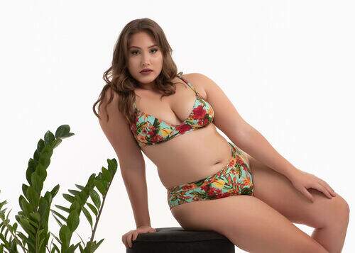 Biquíni Meia Taça Plus Size e Calcinha Estampada Aruba