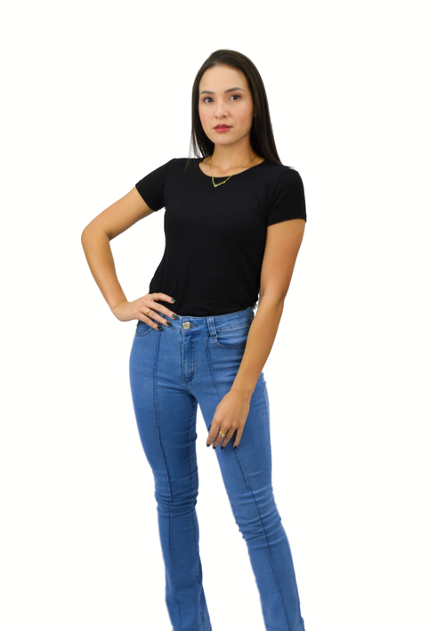 CALÇA FLARE COM NERVURA