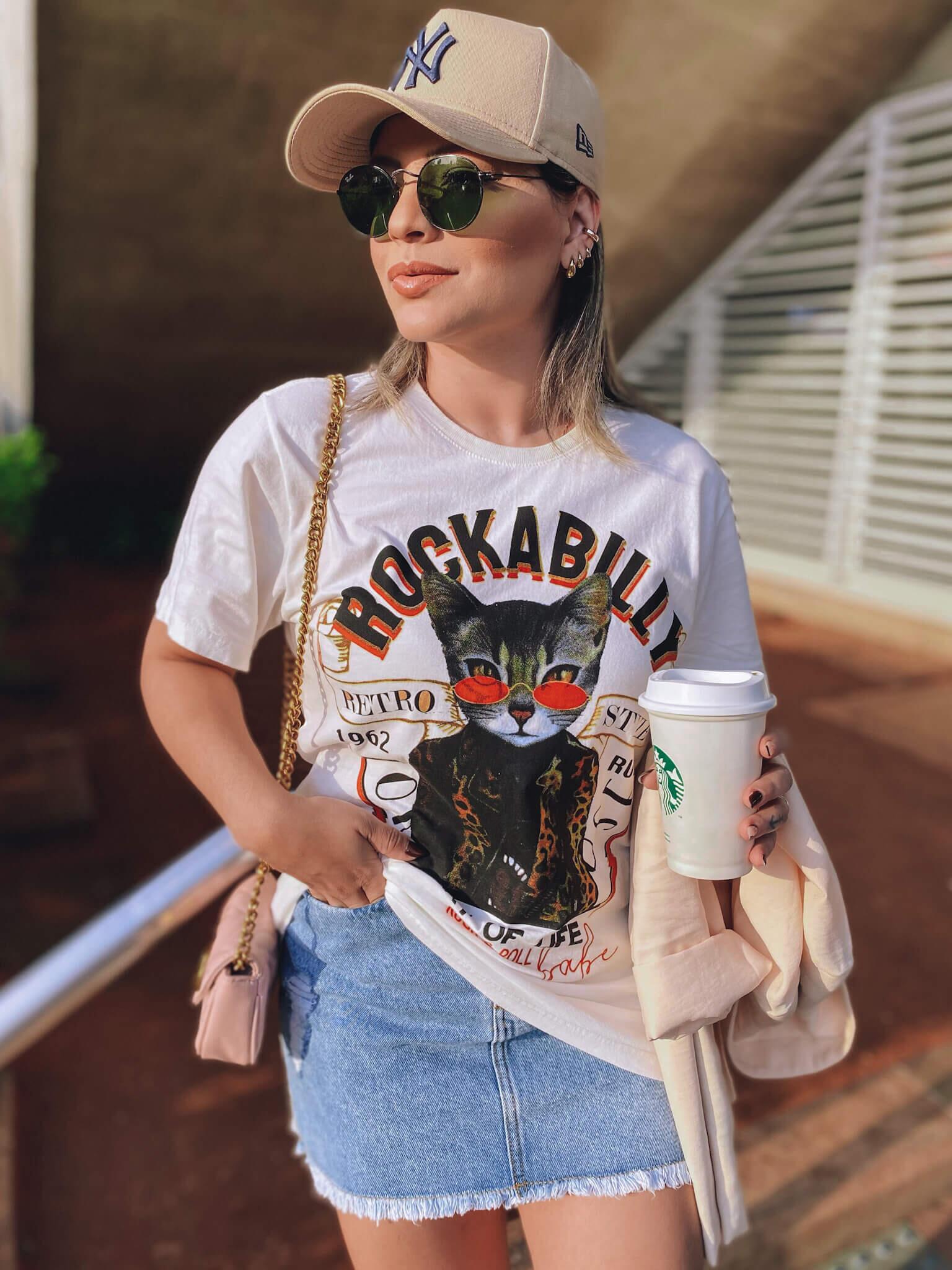 Comprar T-shirt Feminina Boyfriend Cat - a partir de R$85,40
