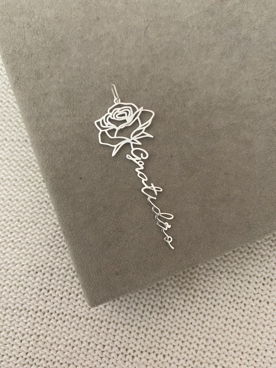 Comprar Pingente Rosa Gratidão A Partir De R 65 55 Hamu Pratas