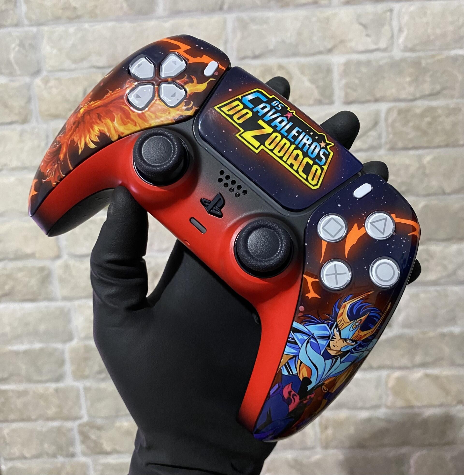 Comprar Controle Dualsense Ps5 - Personalizado Cdz Ikki De Fênix C/Paddles
