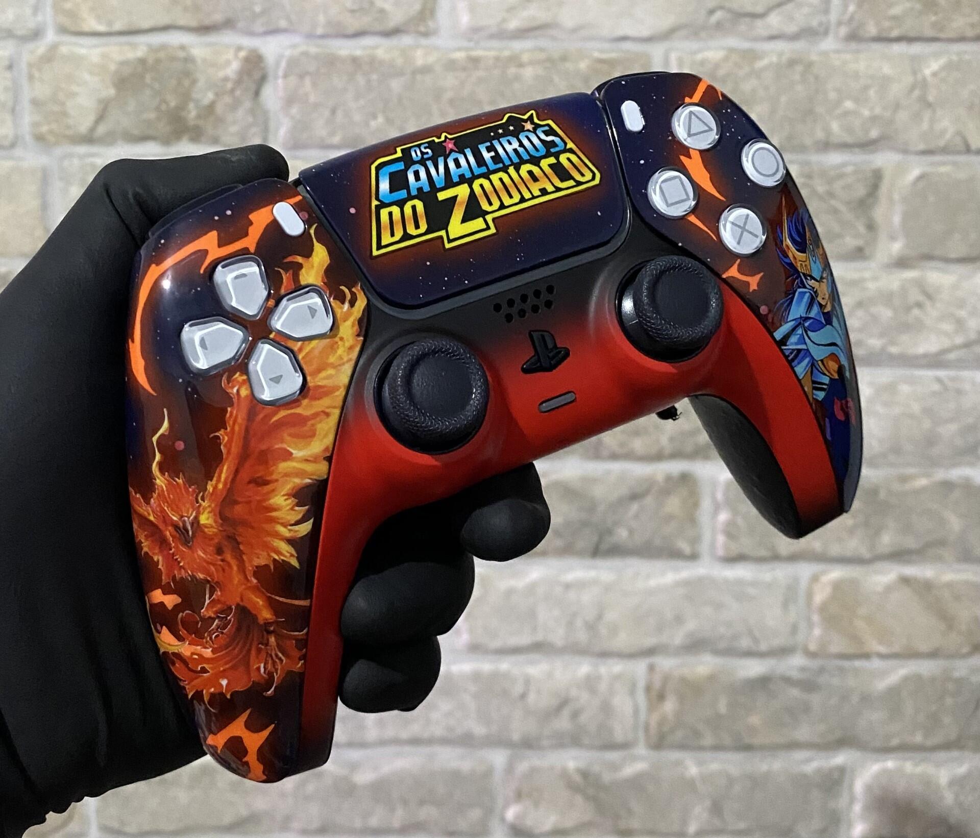 Comprar Controle Dualsense Ps5 - Personalizado Cdz Ikki De Fênix C/Paddles