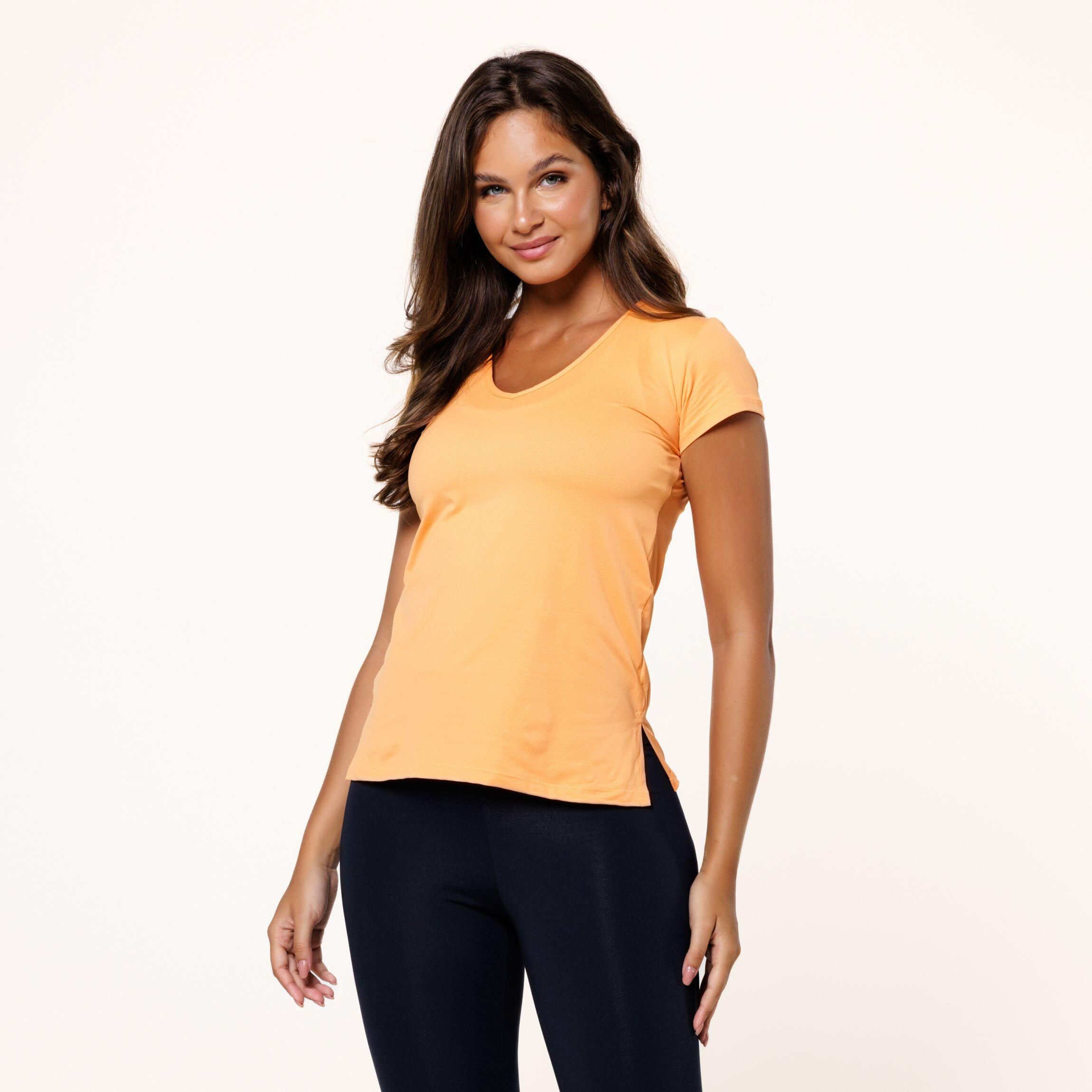 Blusa com Cinto Lateral