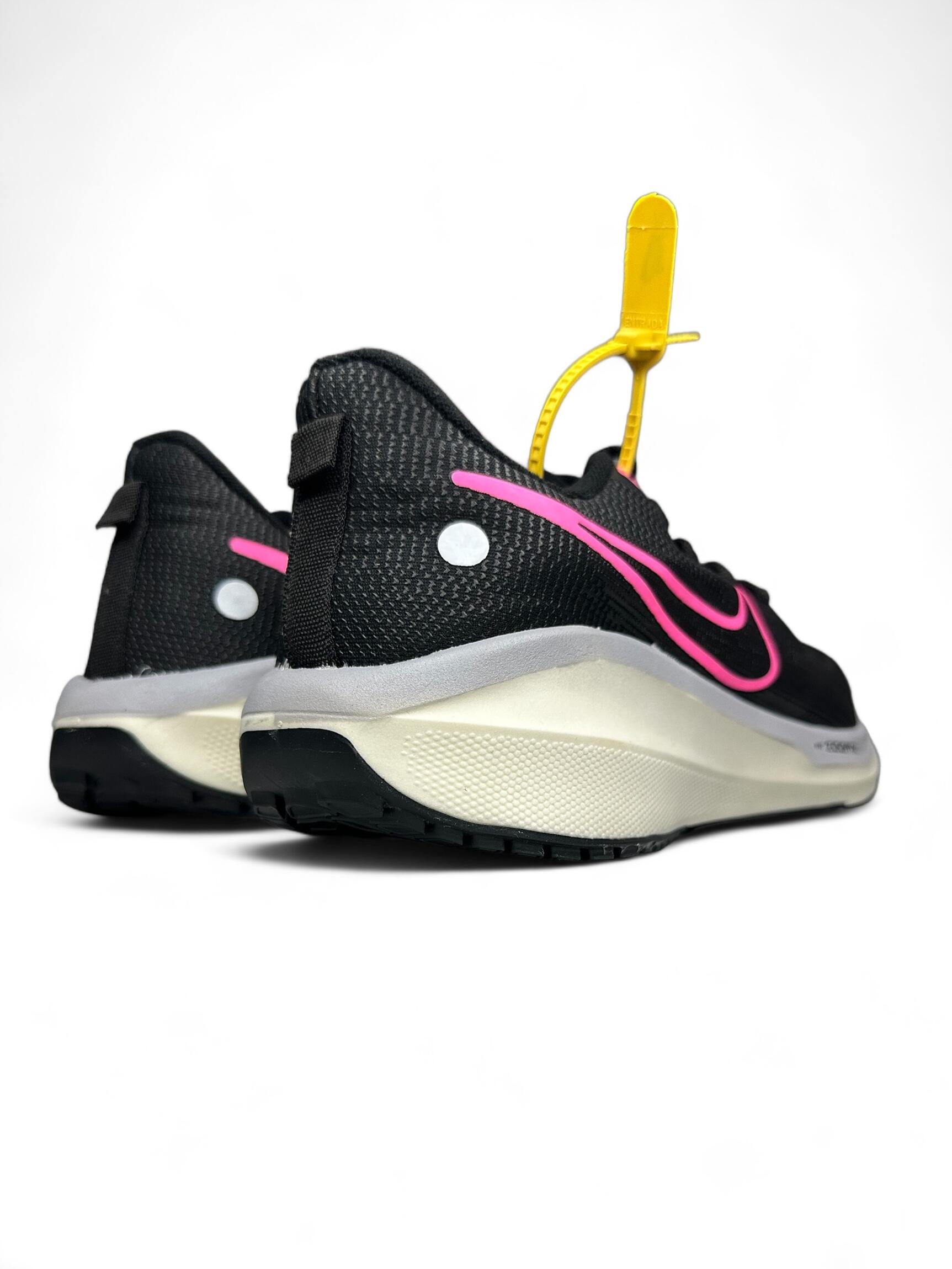 Comprar TÊNIS NIKE ZOOM X PRETO DET. ROSA