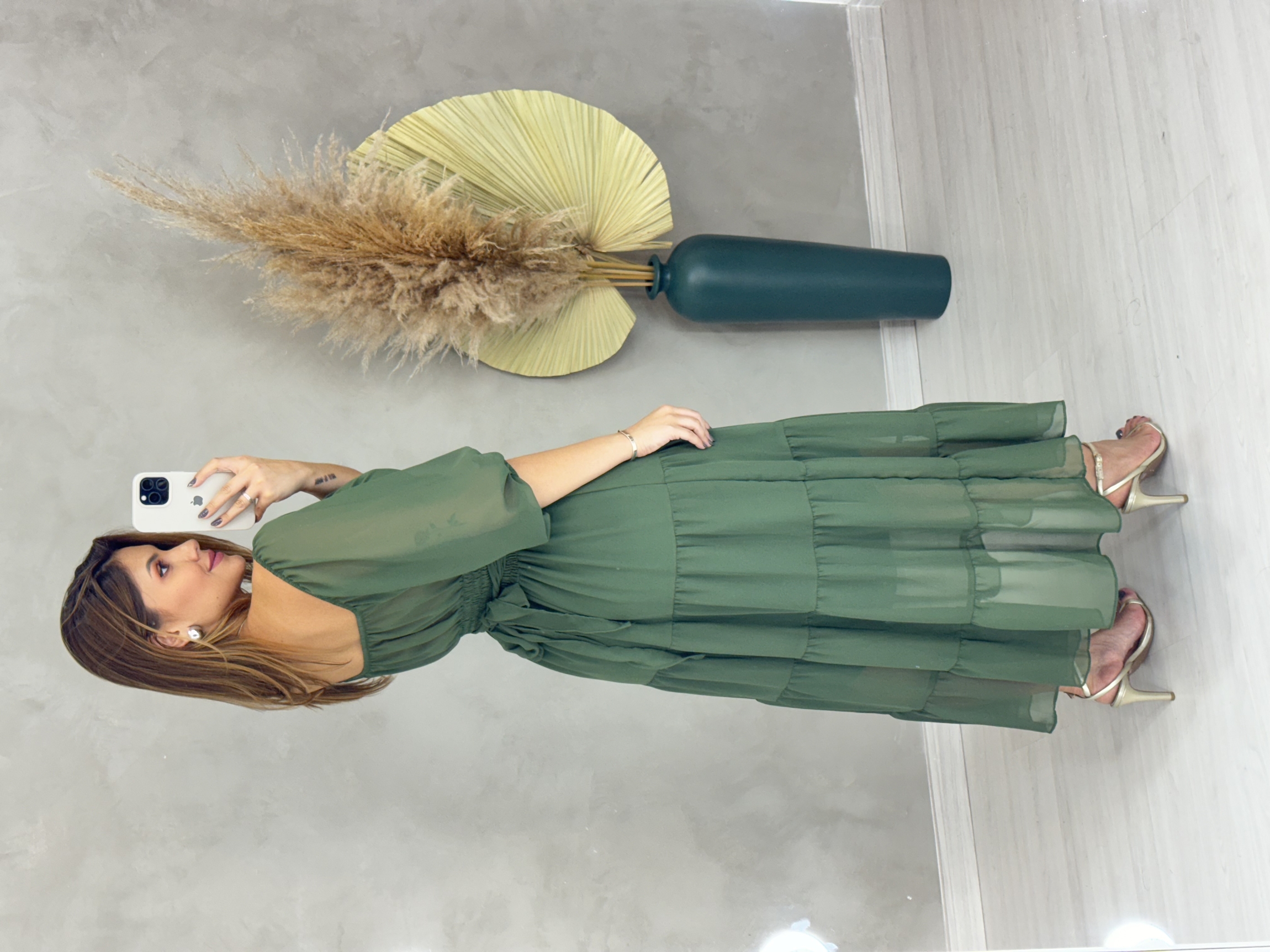 Vestido longo verde militar a partir de R$189,90